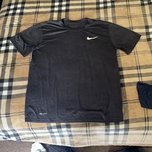🔥🔥Nike Shirt🔥🔥